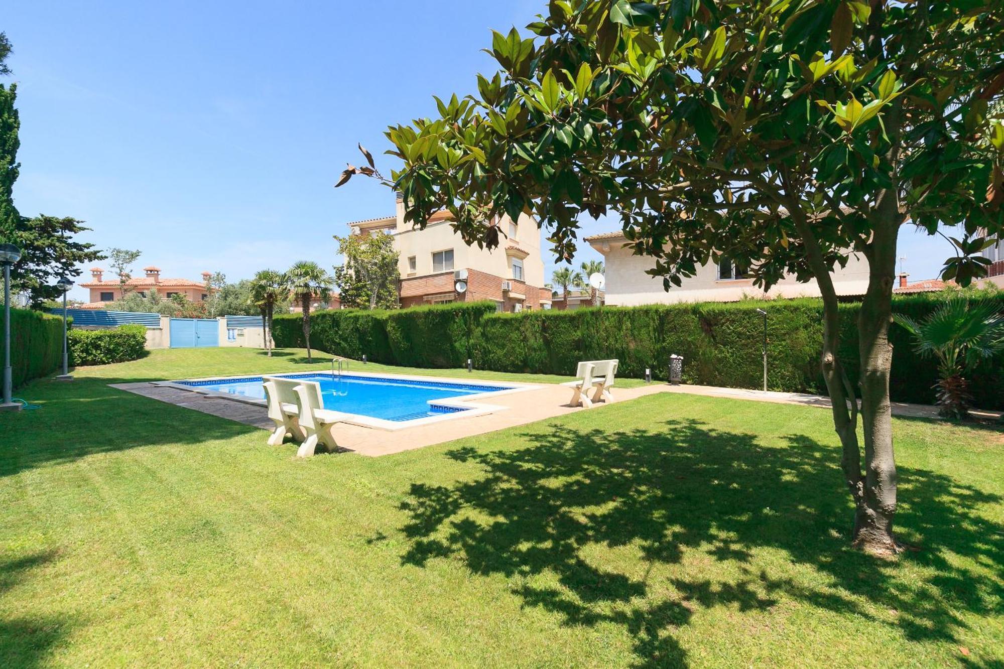 Uhc Els Pins Apartments Salou Zewnętrze zdjęcie